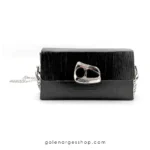 کیف باکسی دوشی زنانه مشکی بند زنجیر نقره ای و قفل خاص